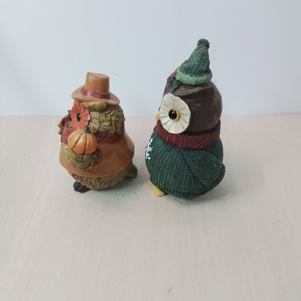 Set of 2 Resin Owls Thanksgiving Christmas Themed Figurines Decor - Picture 2 of 7